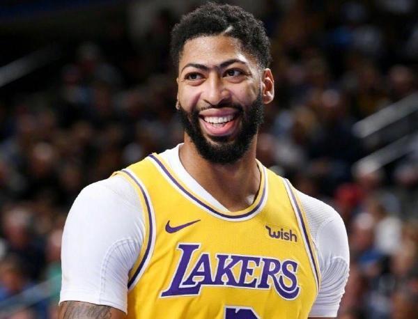 的带领下 的带领下