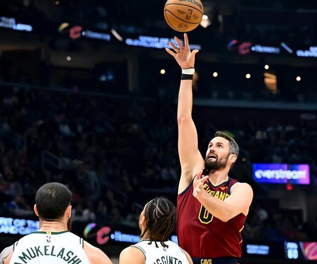 英超转会期 英超转会期